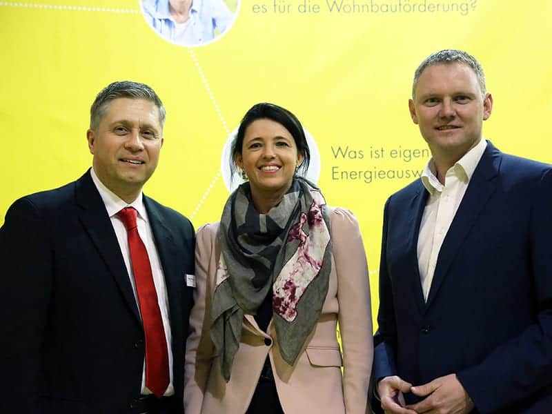 news_energiesparmesse-wels-erich-haudum-petra-leingartner-franz-schatz_800x600